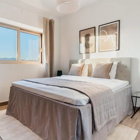 Lovely Vacation For Up To Eight Guests With Balcony All Yours * Limisso