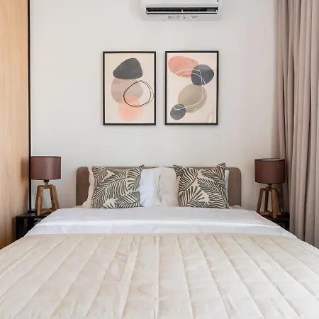 Lovely Vacation For Up To Eight Guests With Balcony All Yours Appartamento Limisso